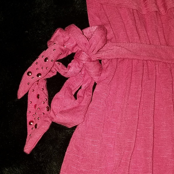 Candie's Hot Pink off shoulder Blouse - Picture 4 of 8